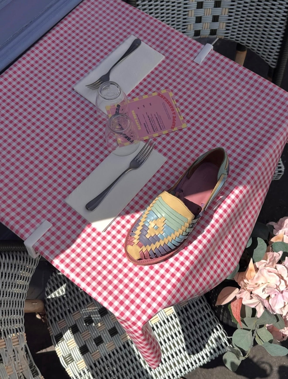 French Women Are Skipping Dainty Florals for This Bold Summer Print Trend